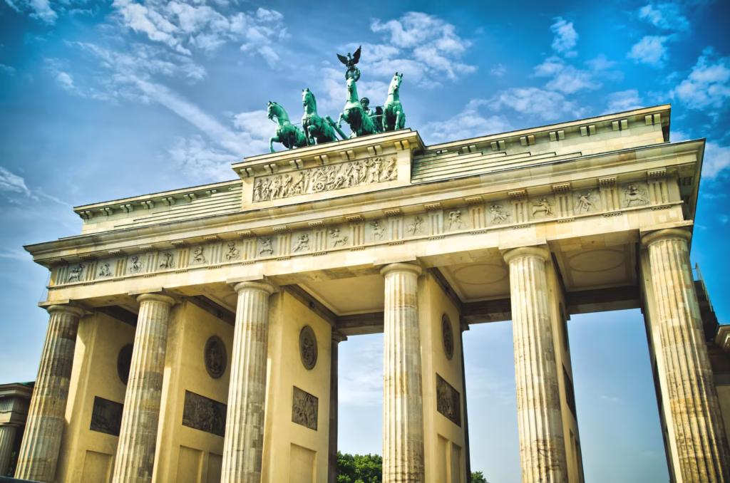 Porta di Brandeburgo nel centro di Berlino, Germania