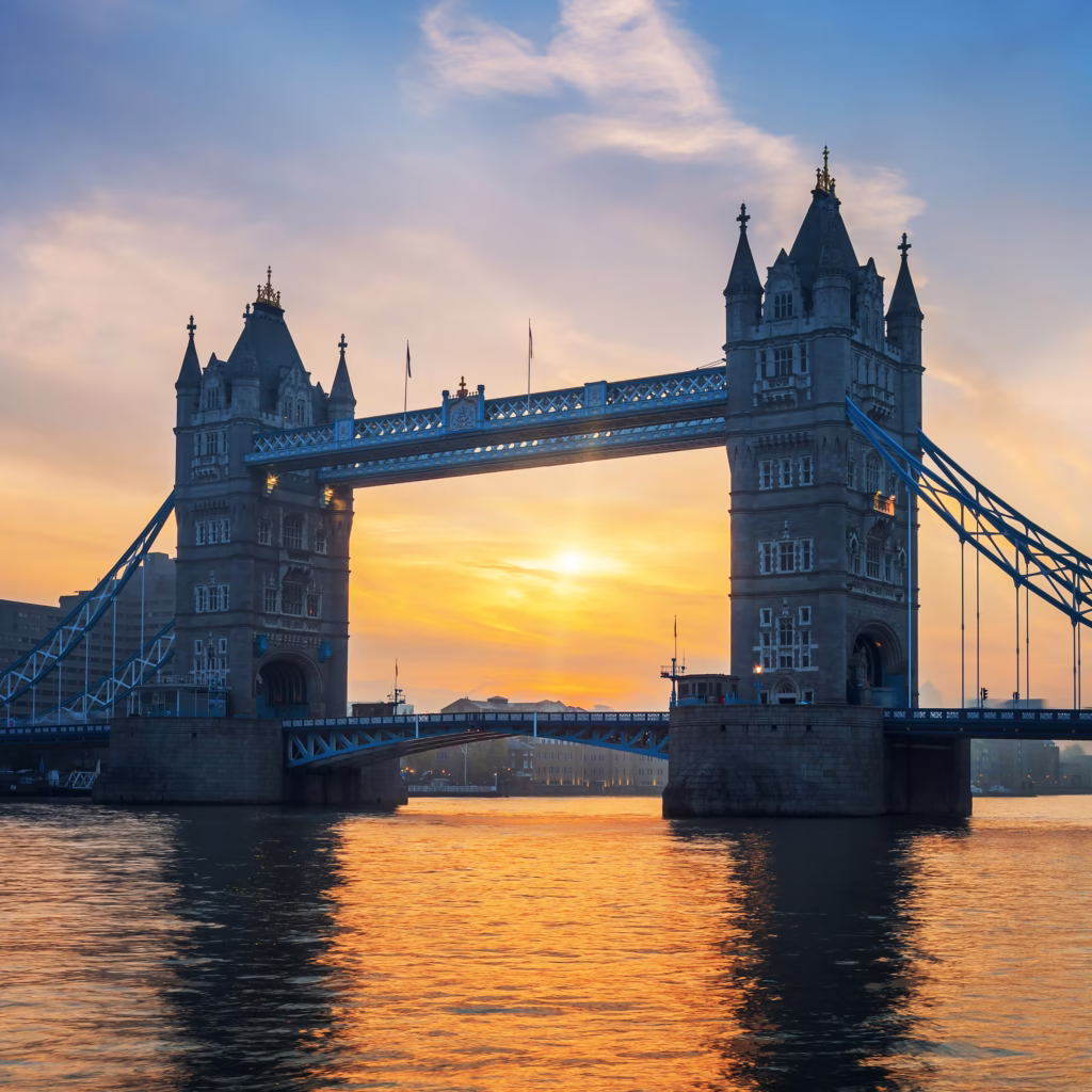 英国伦敦塔桥日出景观